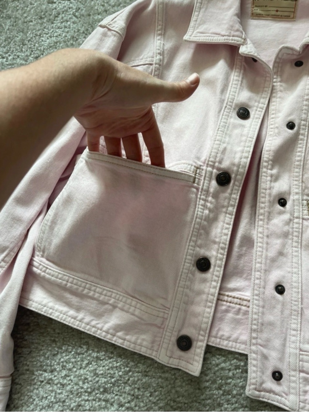 NWT Free People We the Free pale pink denim chore jacket M cotton jean jacket - Picture 5 of 11